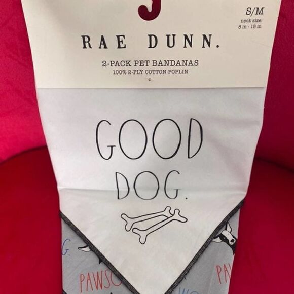 🎄5/$25🎄RAE DUNN PET BANDANAS - Picture 1 of 2